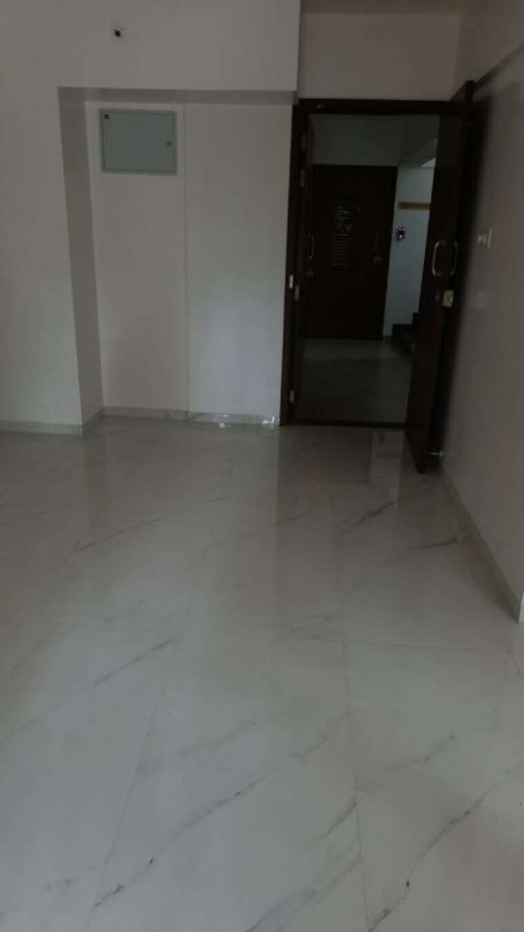 Room, model colony 3 Bedroom 1200 Sq.Ft. Apartment In Model Colony Pune 10524964