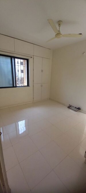 Room in 2 BHK Apartment at Kate Puram Phase II, Pimple Gurav – for Rent