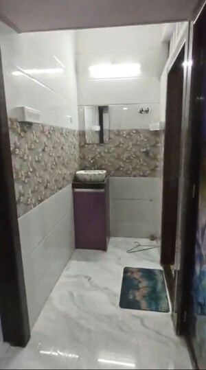Bathroom in 1 BHK Apartment at Nagari Niwara CHS, Goregaon East – for Rent