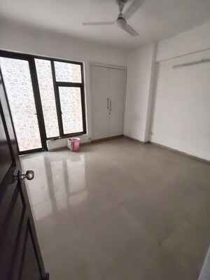 Room in 2 BHK Apartment at Logix Blossom County, Sector 137 – for Sale