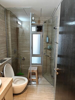 Bathroom in 3 BHK Apartment at Oberoi Realty Esquire, Goregaon East – for Sale