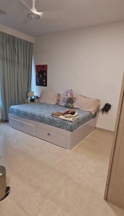 3 BHK + Extra Room Apartment For Sale in Oberoi Realty Esquire