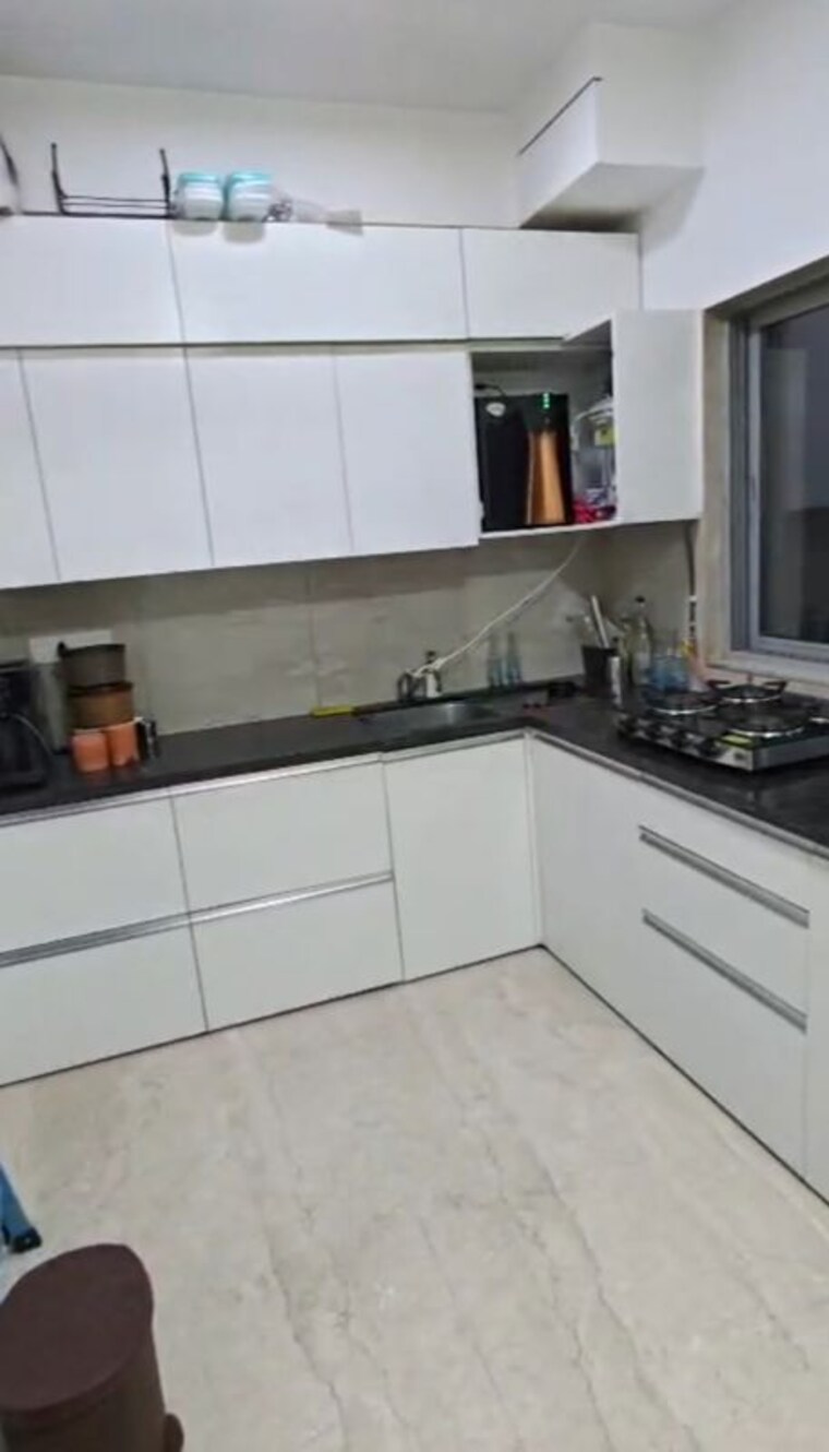 Kitchen, oberoi-realty-esquire 3 Bedroom 1330 Sq.Ft. Apartment In Goregaon East Mumbai 10524974