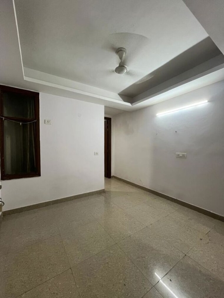Room, ignou road 1 Bedroom 500 Sq.Ft. Builder Floor In Ignou Road Delhi 10525087