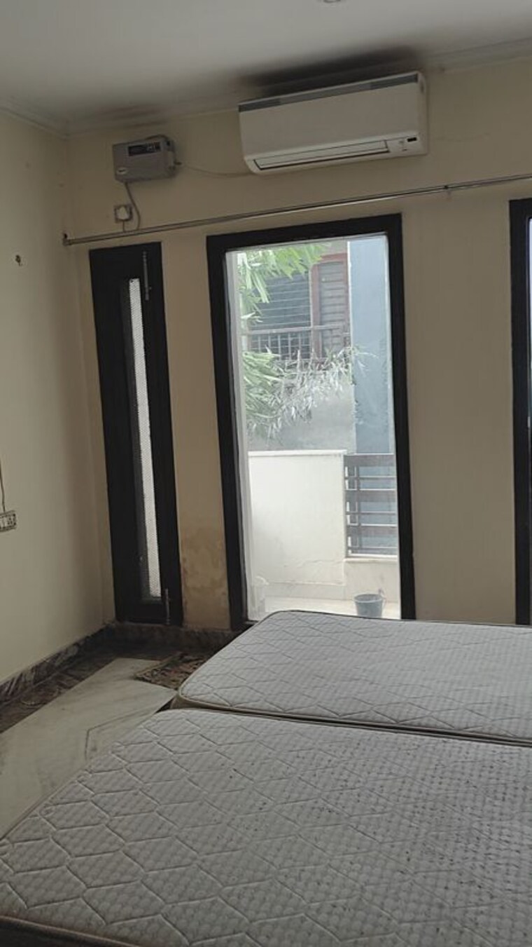 Room, ansal-plaza-sector-23 2 Bedroom 1500 Sq.Ft. Builder Floor In Sector 23 Gurgaon 10525121