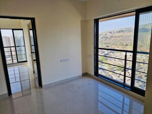 Room in 1 BHK Apartment at VKLAL Vishnu Phase 1, Dahisar East – for Rent