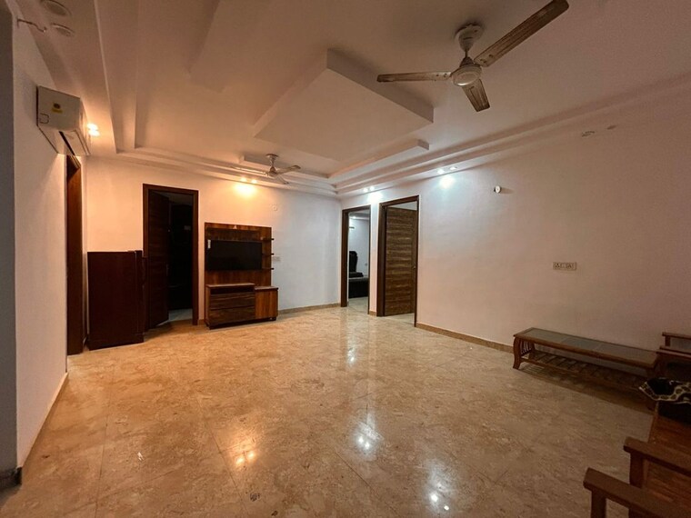 Room, chattarpur 3 Bedroom 1500 Sq.Ft. Apartment In Chattarpur Delhi 10525156