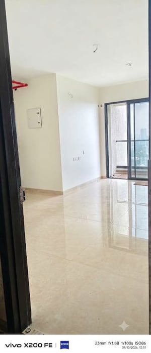 Room in 2 BHK Apartment at Dosti Eastern Bay, Wadala – for Rent