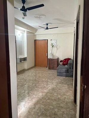 Building Lobby in 2 BHK Builder Floor at Lucky The Palm Valley, Sector 1 Greater Noida – for Rent