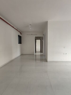 Room in 2 BHK Apartment at Silver Kakkad, Ghatkopar East – for Rent