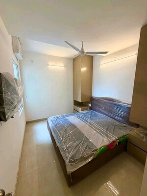 Bedroom in 1 BHK Apartment at Chattarpur – for Rent