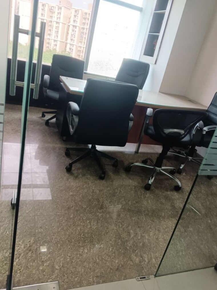 Team Area, ild-trade-centre Commercial Office Space 1200 Sq.Ft. In Sector 47 Gurgaon 10525325