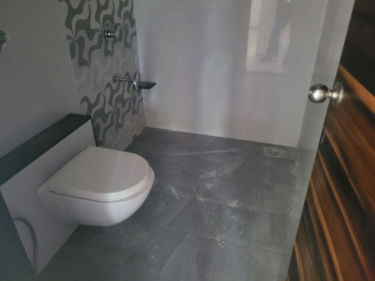 Bathroom, surmani-complex 3 Bedroom 1650 Sq.Ft. Apartment In Model Colony Pune 10525333