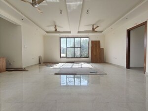 Room in 3 BHK Apartment at Jeevan Bima Nagar – for Rent