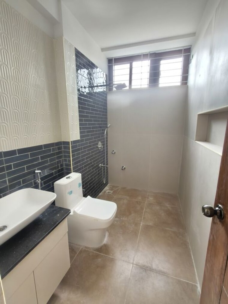 Bathroom, jeevan bima nagar 3 Bedroom 2200 Sq.Ft. Apartment In Jeevan Bima Nagar Bangalore 10525294