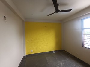 1 BHK Builder Floor For Rent in Ghitorni
