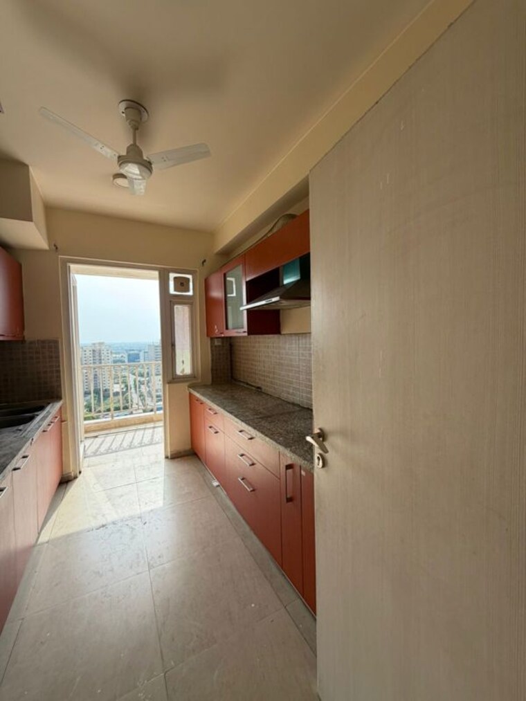 Kitchen, dlf-the-skycourt 3.5 Bedroom 1670 Sq.Ft. Apartment In Sector 86 Gurgaon 10516539