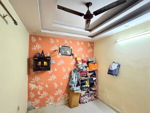 Furnished Amenities in 1 BHK Builder Floor at Dwarka Mor – for Sale
