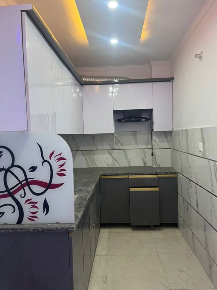 Kitchen, uttam nagar 2 Bedroom 560 Sq.Ft. Builder Floor In Uttam Nagar Delhi 10525387