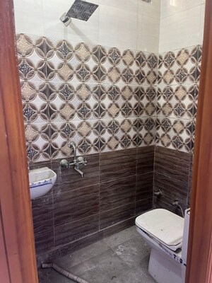 Bathroom in 2 BHK Builder Floor at Uttam Nagar – for Rent