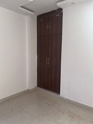 Room in 2 BHK Builder Floor at Uttam Nagar – for Rent