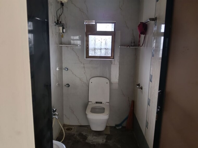 Bathroom, indraprastha-complex-kalyan-west 2.5 Bedroom 1275 Sq.Ft. Apartment In Kalyan West Thane 10525391
