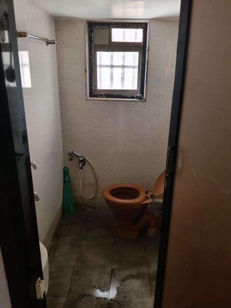 Bathroom, indraprastha-complex-kalyan-west 2.5 Bedroom 1275 Sq.Ft. Apartment In Kalyan West Thane 10525391