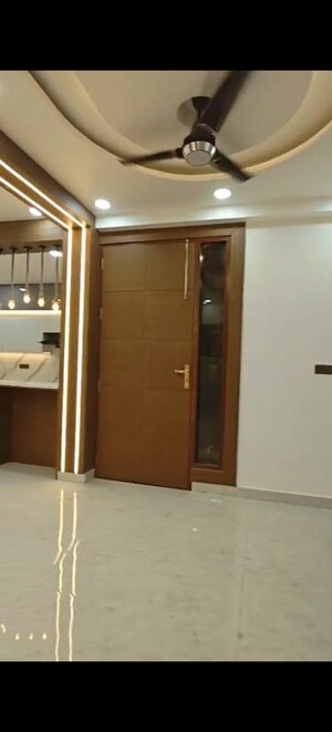Building Lobby in 4 BHK Builder Floor at Niti Khand – for Sale