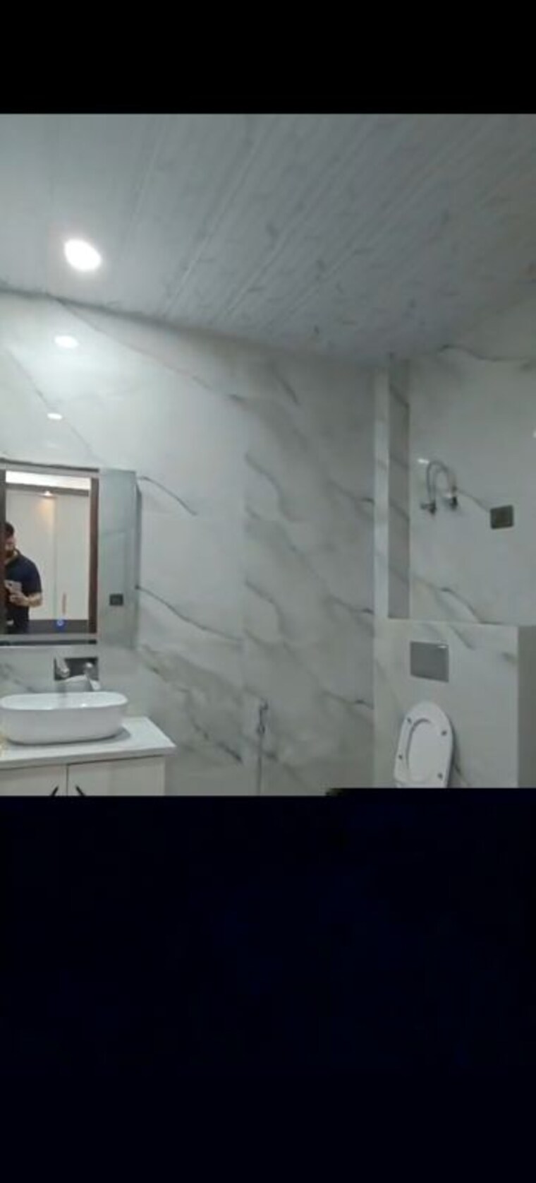 Bathroom, niti khand 4 Bedroom 1950 Sq.Ft. Builder Floor In Niti Khand Ghaziabad 10525393