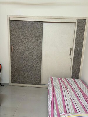 Bedroom in  Pg at Rutu Park – for Rent
