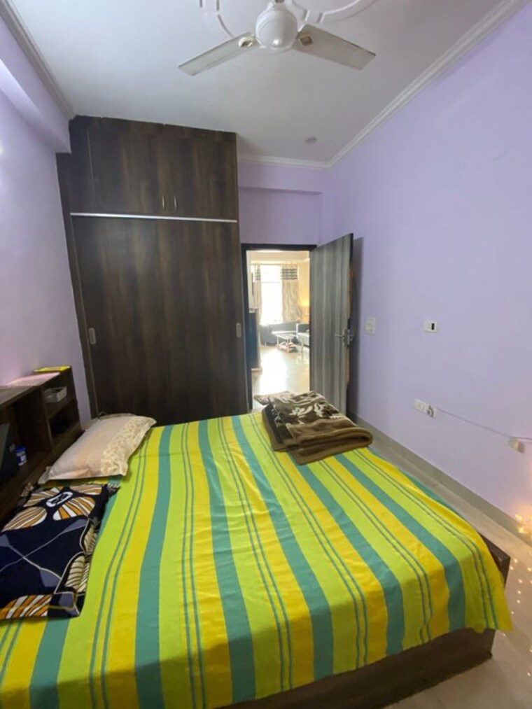 Bedroom, sector 43 2 Bedroom 110 Sq.Yd. Builder Floor In Sector 43 Gurgaon 10525469