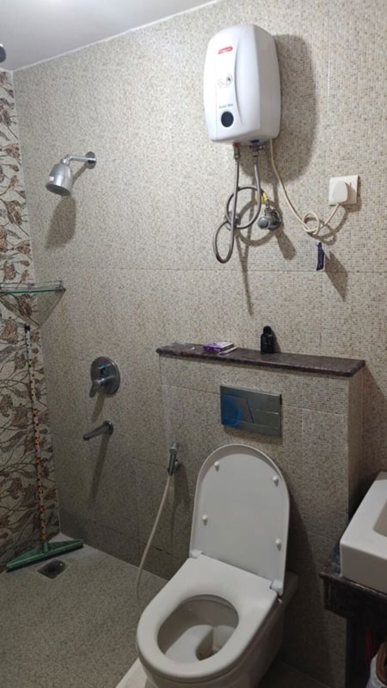 Bathroom, golf-view-enclave 2 Bedroom 1395 Sq.Ft. Apartment In Malkajgiri Hyderabad 10525478