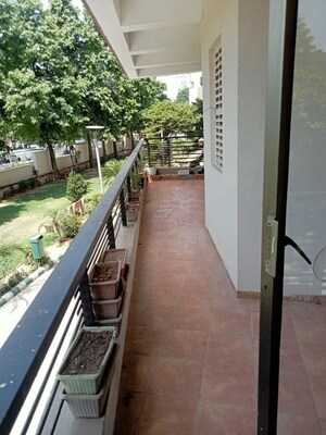 Balcony in 4 BHK Builder Floor at Sector 23 – for Rent