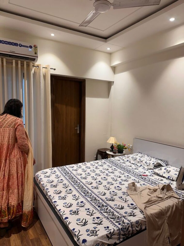 Bedroom, suncity-vatsal-valley 2 Bedroom 1130 Sq.Ft. Apartment In Gwal Pahari Gurgaon 10514022