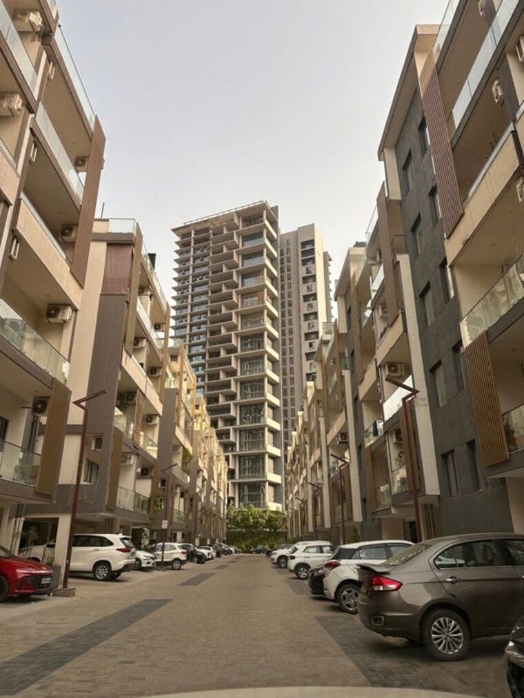 Exterior View, suncity-vatsal-valley 2 Bedroom 1130 Sq.Ft. Apartment In Gwal Pahari Gurgaon 10514022