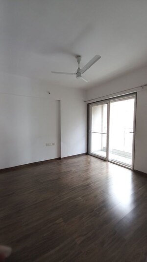 Room in 3 BHK Apartment at Success Windsor Tower, Ravet – for Sale