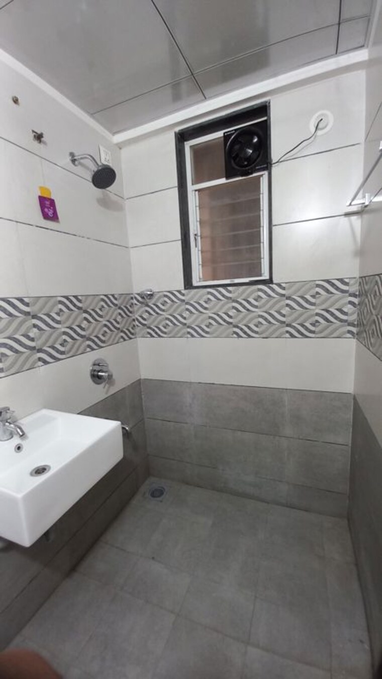 Bathroom, success-windsor-tower 3 Bedroom 1300 Sq.Ft. Apartment In Ravet Pune 10525532