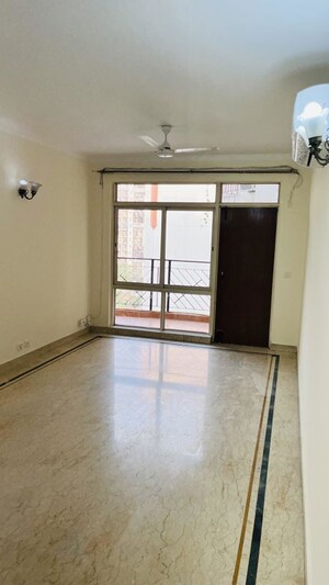 Room in 2 BHK Builder Floor at Sector 23 – for Rent
