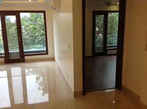 Room in 2 BHK Independent House at Defence Colony – for Rent