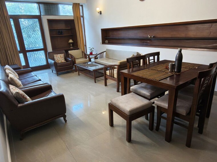 Living Room, defence colony 2 Bedroom 1200 Sq.Ft. Independent House In Defence Colony Delhi 10525537