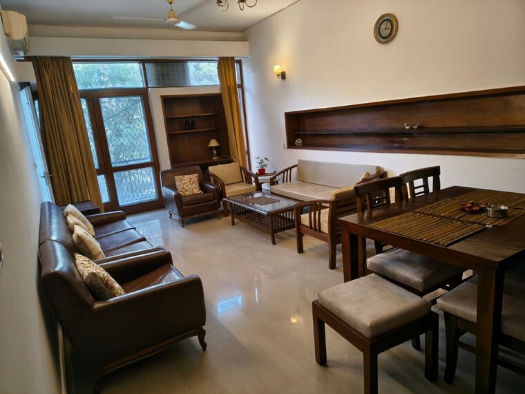 Living Room, defence colony 2 Bedroom 1200 Sq.Ft. Independent House In Defence Colony Delhi 10525537