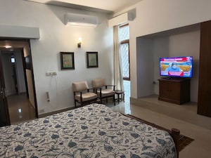 Bedroom in 2 BHK Independent House at Defence Colony – for Rent