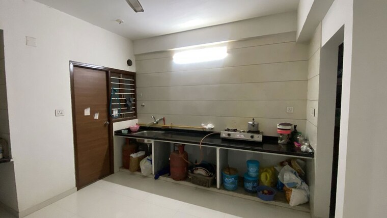 Kitchen, sp ring road 3 Bedroom 170 Sq.Ft. Apartment In Sp Ring Road Ahmedabad 10501634
