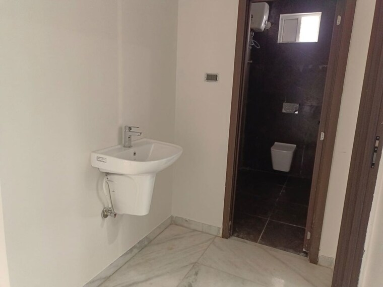 Bathroom, hill-view-banjara-hills 3 Bedroom 2300 Sq.Ft. Apartment In Banjara Hills Hyderabad 10525576