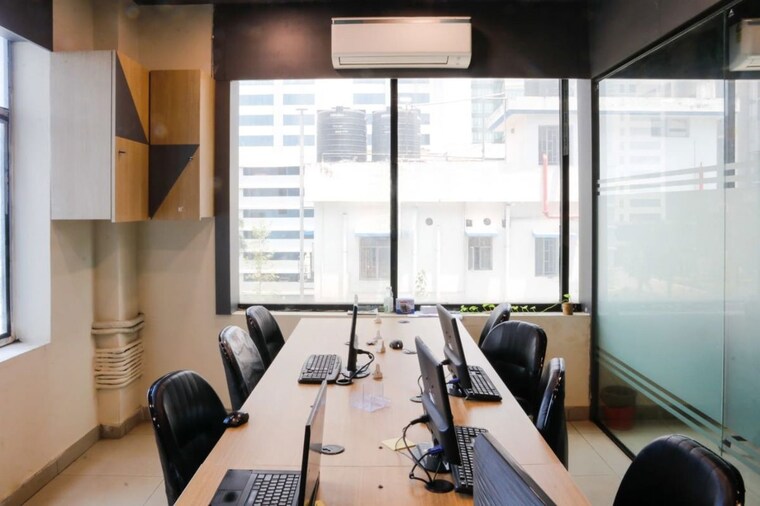 Team Area, old palasia Commercial Office Space 2200 Sq.Ft. In Old Palasia Indore 10525641