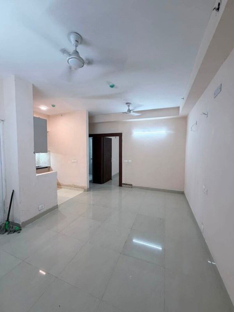 Room, amrapali-centurian-park 2 Bedroom 950 Sq.Ft. Apartment In Tech Zone 4 Greater Noida Greater Noida 10525642