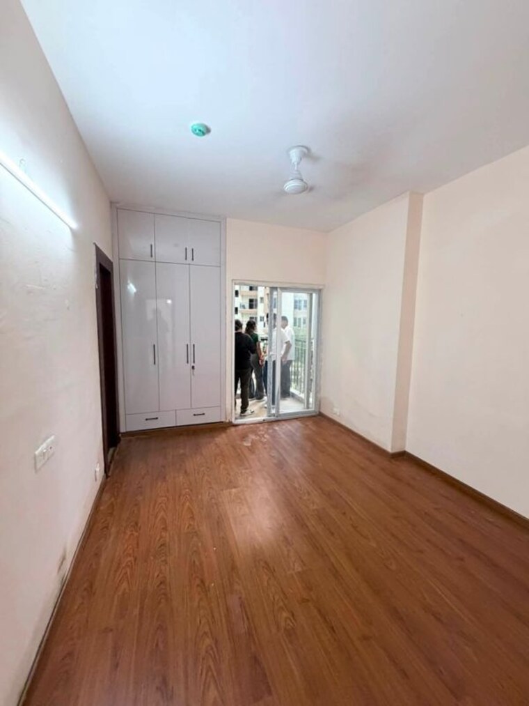 Room, amrapali-centurian-park 2 Bedroom 950 Sq.Ft. Apartment In Tech Zone 4 Greater Noida Greater Noida 10525642