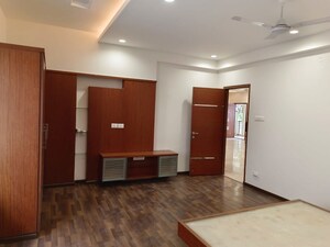 Room in 3 BHK Builder Floor at Lahari Jubilee Hills, Jubilee Hills – for Rent