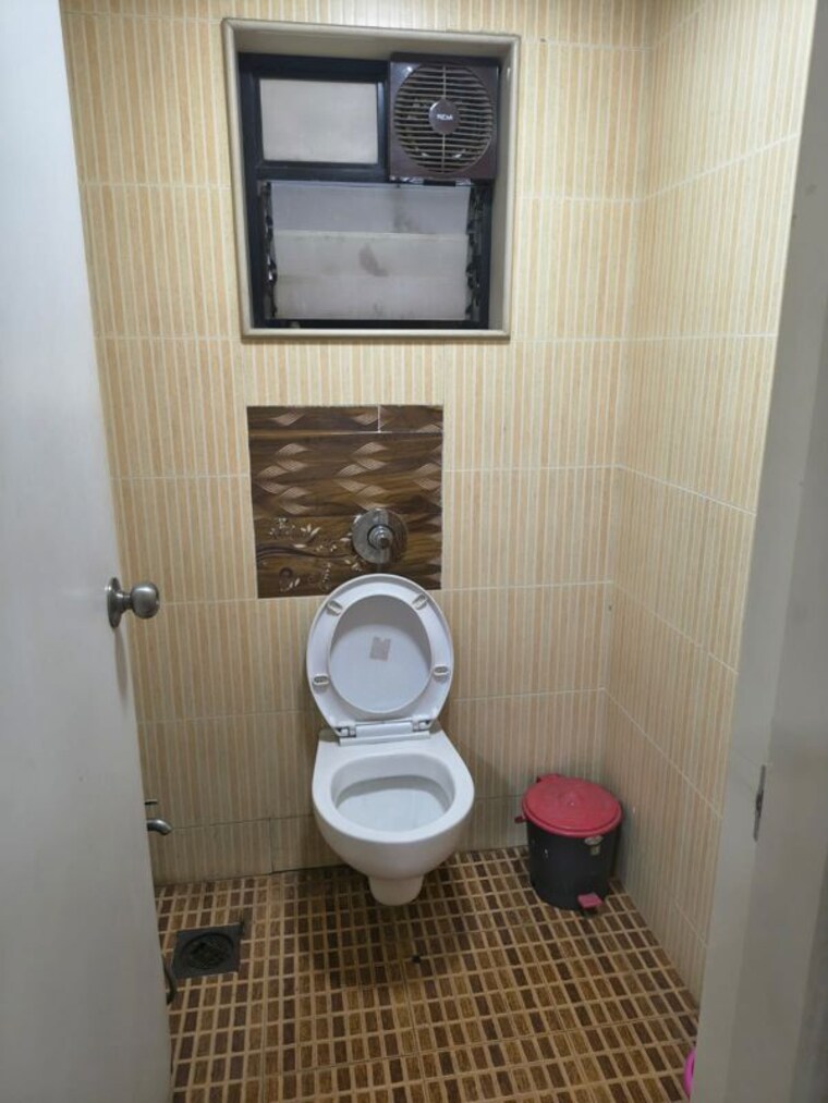 Bathroom, k-rahega-palm-springs Commercial Office Space 4500 Sq.Ft. In Malad West Mumbai 10525646