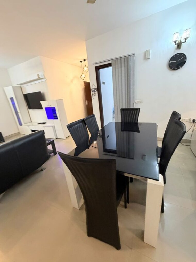 Team Area, gaur-14th-avenue-high-street 2 Bedroom 955 Sq.Ft. Apartment In Sector 16c Greater Noida Greater Noida 10515597